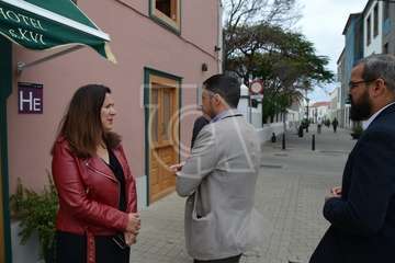 El senador nacionalista Fernando Clavijo durante la visita a Telde (Foto TA)